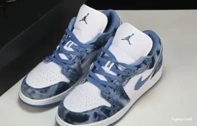 Hyperoad “Washed Air 1 Jordan Denim” Low 0622